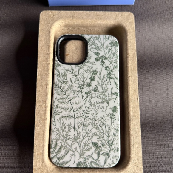iPhone 13 Casely phone case - Picture 1 of 2
